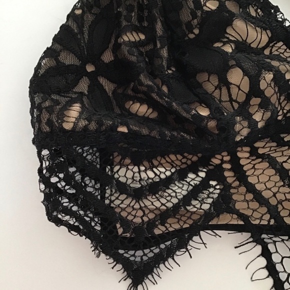 EXPRESS BLACK LACE BRALETTE NWT XS - Picture 11 of 15
